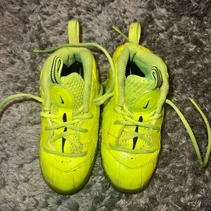 Toddler little posits VOLT size 8